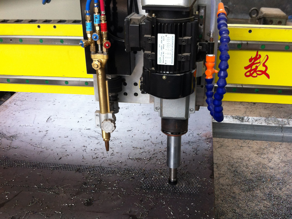 數(shù)控等離子切割機(jī)工作前的檢查事項(xiàng)